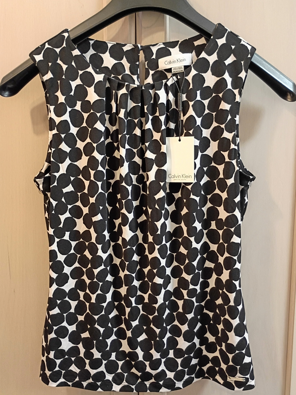 Calvin Klein Petite Small NWT Black White Pleated Neck Sleeveless Blouse Top